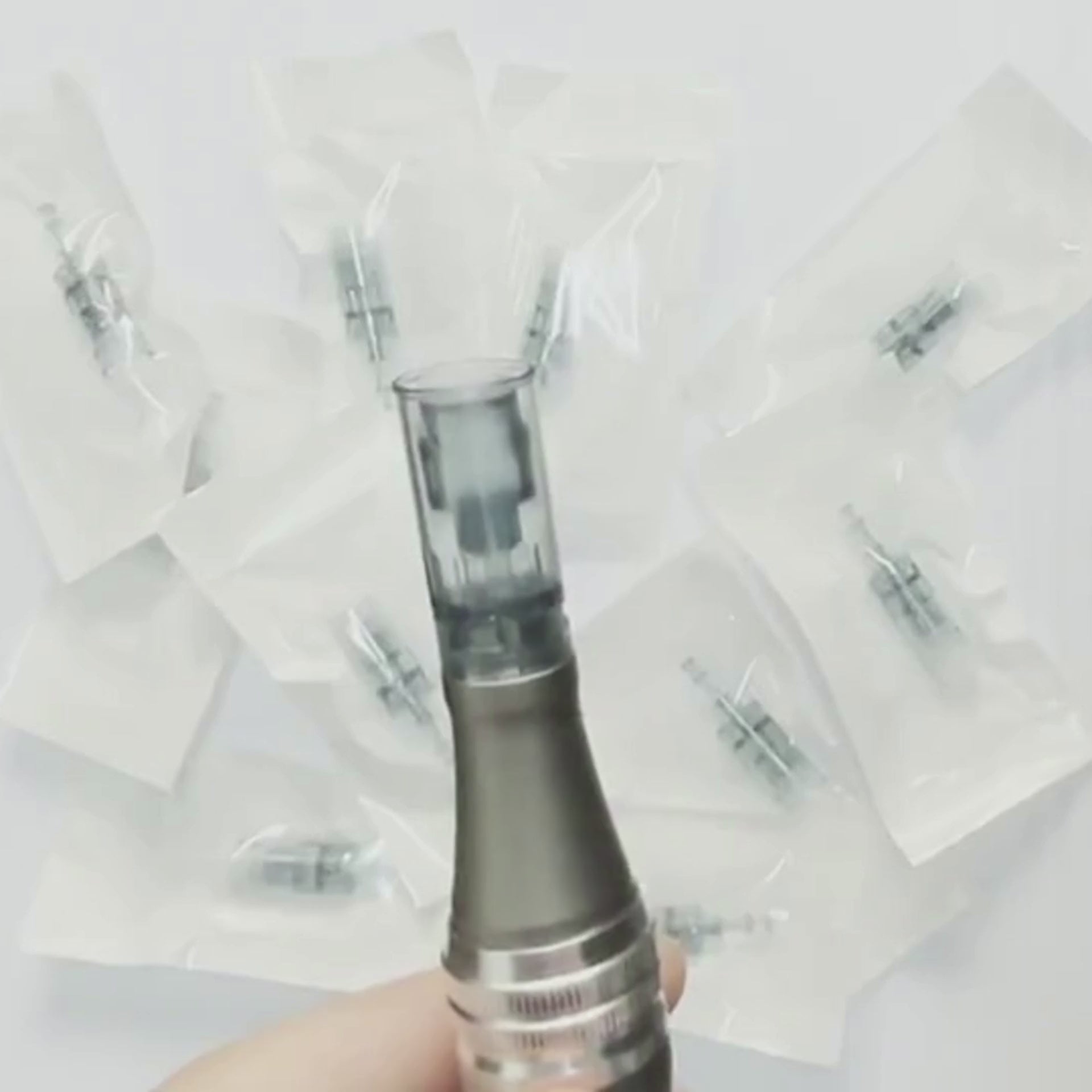 Cargar vídeo: Cartuchos de repuesto para Derma Pen – Pack de 10 (11/16/24/36/42 puntas)